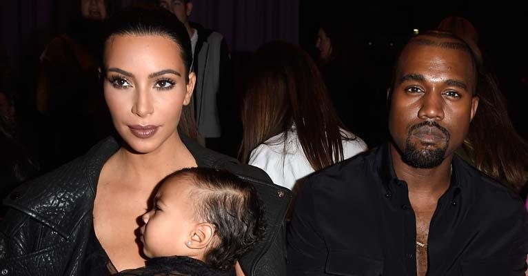 North West, filha de Kim Kardashian e Kanye West, se assusta com Papai Noel - Getty Images