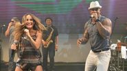 De shortinho, Claudia Leitte rebola em show de Leo Santana - Felipe Souto Maior/AgNews