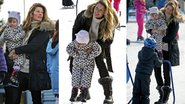 Gisele Bündchen leva os filhos para patinar no gelo - Splash News / AKM-GSI