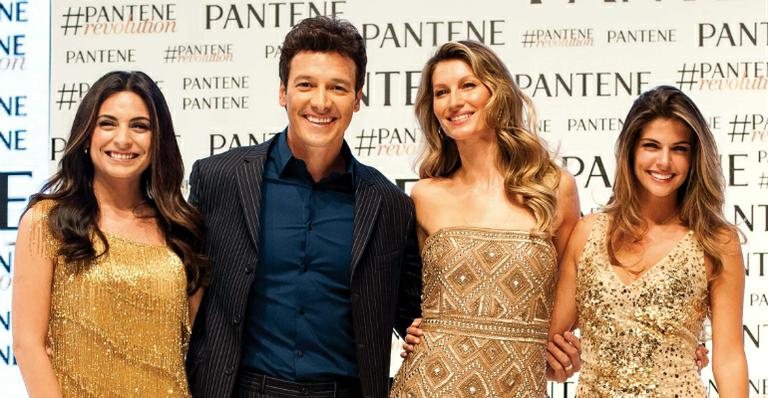 Rodrigo entre Ana Brenda, Gisele e Stephanie Cayo. - SAMUEL CHAVES/S4 PHOTOPRESS