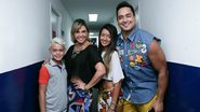 Carla Perez curte show de Xanddy com os filhos - Raphael Castello/AgNews