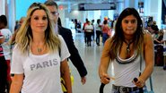 Flávia Alessandra com as filhas, Giulia e Olívia, em aeroporto no Rio de Janeiro - William Oda /AgNews