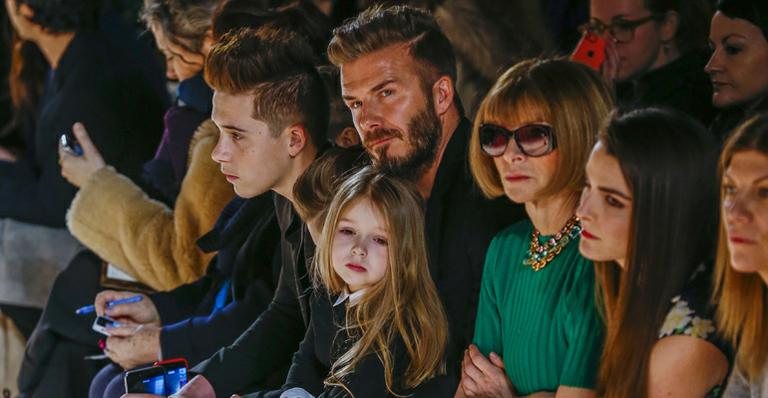 David Beckham e Harper ao lado de Anna Wintour - Reuters