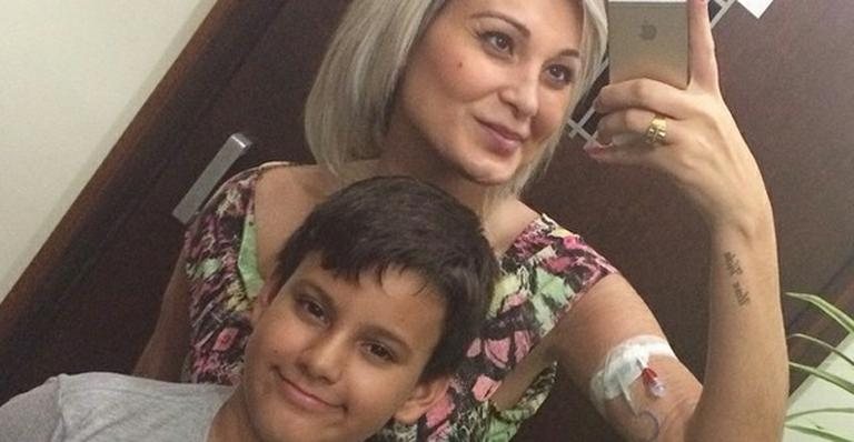 Andressa Urach e o filho, Arthur - Instagram/Reprodução