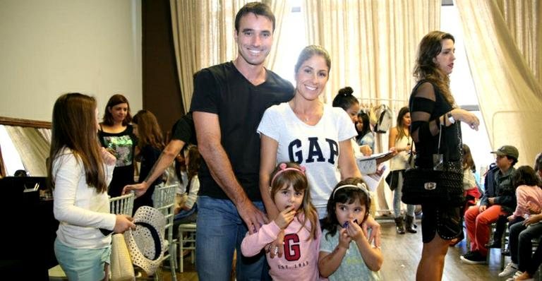 Patricia Maldonado desfila com a família no Fashion Weekend Kids - Divulgação