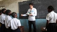 Orlando Bloom visita a Libéria com a UNICEF - © UNICEF/NYHQ2015-0458/Jallanzo