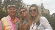 Flávia Alessandra com os pais, Raquel e Hélio - Instagram/Reprodução