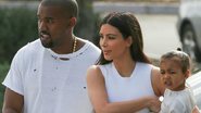 Kim Kardashian, Kanye West e North West - AKM-GSI/Splash News