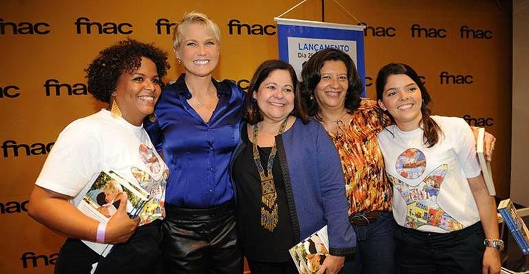 Xuxa comemora aniversário de sua instituição - Blad Meneghel