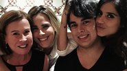 Zilu Godói celebra aniversário ao lado dos filhos - Instagram/Reprodução