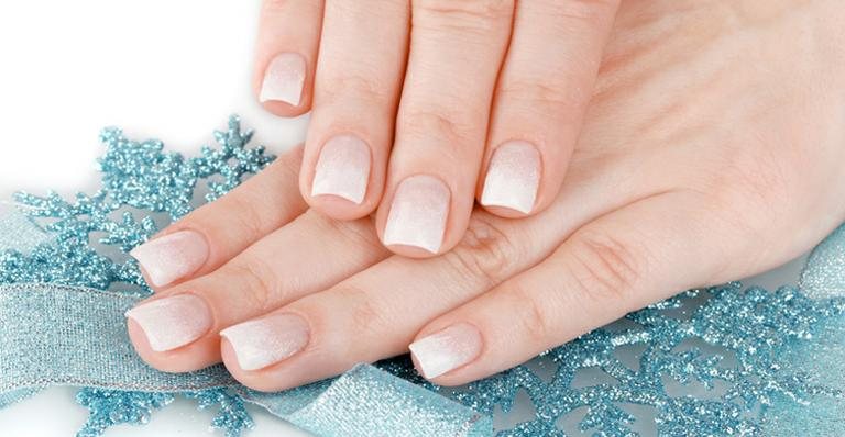 Saiba quais sãos os cuidados básicos que se deve ter com as unhas no inverno - Shutterstock