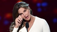 Caitlyn Jenner se emociona em homenagem - Getty Images