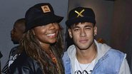 Neymar posa ao lado de Ludmilla e curte show em SP - Leo Franco / AgNews