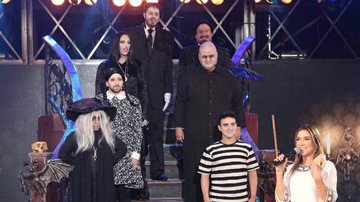 Danilo Gentili e sua turma se transformam na família Addams - Leonardo Nones/SBT