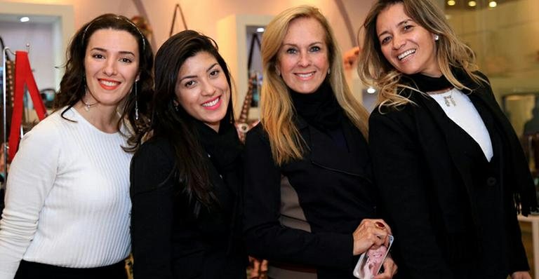 Priscila Gandine, Thaís Oliveira, Helô Pinheiro e Ana Paula Alves - Franco Lumini