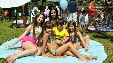 Ao lado dos amigos, Milena, Lara, Gabriel e Rafaela Marques, DudaDuda Miliante comemora aniversário com um lindo Pic Nic - Divulgação