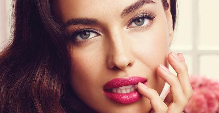 Irina Shayk para Avon - Divulgação