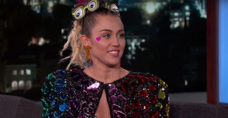 Miley Cyrus no programa Jimmy Kimmel - Reprodução