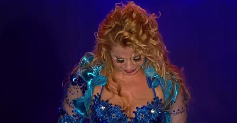 Joelma se emociona em show - Reprodução