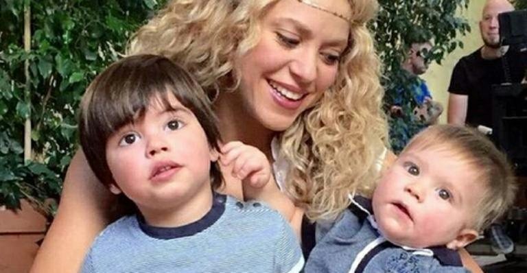 Shakira com os filhos Milan e Sasha - Instagram/Reprodução