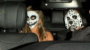 Jennifer Aniston usa máscara assustadora de Halloween - AKM-GSI