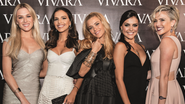 Lindas, Fiorella Mattheis, Mariana Rios, Carolina Dieckmann, Paloma Bernardi e Nathália Rodrigues se encontram na soirée da Vivara. - SAMUEL CHAVES/S4 PHOTOPRESS