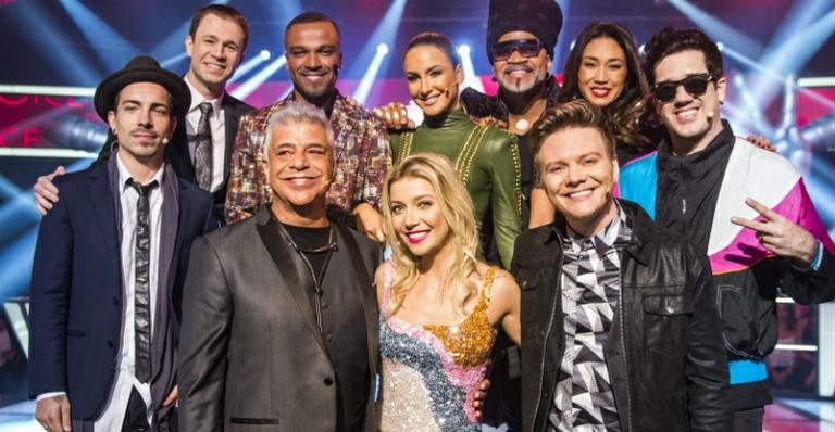 Roupas excêntricas dos jurados do The Voice Brasil dividem opiniões na web - TV Globo/Divulgação