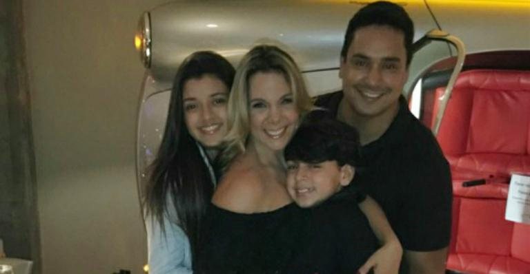 Carla Perez comemora 38 anos em festa ao lado da família - Instagram/Reprodução