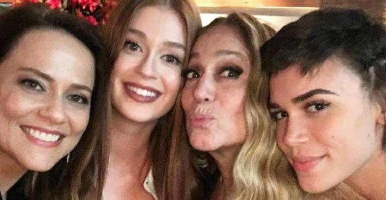 Susana Vieira se diverte com Marina Ruy Barbosa em festa de final de ano da Globo - Instagram/Reprodução