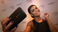 A atriz Juliana Paes revelou como gosta de cuidar de suas unhas e ainda deu dicas de como conseguir uma unha linda e que combine com você. Vem ver. - Caras Digital