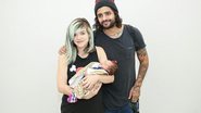 Karen Jonz e Lucas Silveira com a filha, Sky - Manuela Scarpa / Brazil News