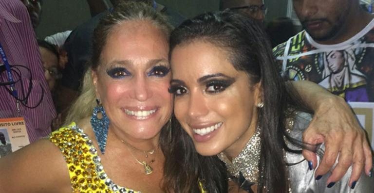 Susana Vieira tieta Anitta na Sapucaí - Reprodução/Instagram