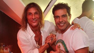 Zezé Di Camargo recebe Claudio Caniggia em camarote - Divulgação