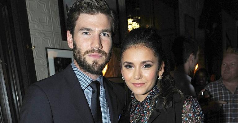 Nina Dobrev e Austin Stowell - Getty Images