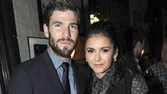 Nina Dobrev e Austin Stowell - Getty Images