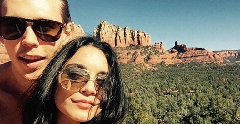 Vanessa Hudgens e o namorado - Reprodução / Instagram