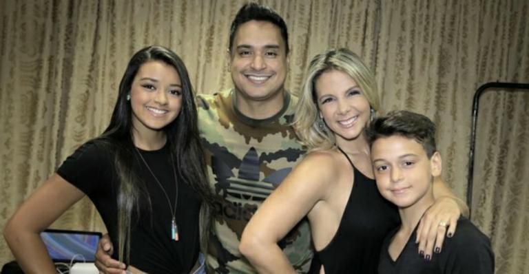 Carla Perez, Xanddy, Camilly Victoria e Victor Alexandre - Instagram/Reprodução