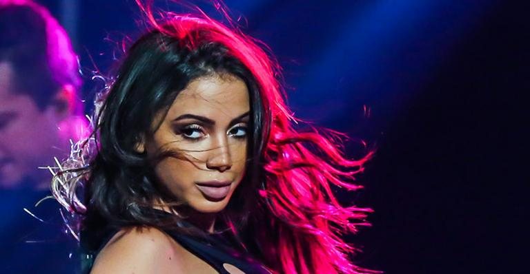 Anitta sensualiza em show após preenchimento labial - Manuela Scarpa/Brazil News