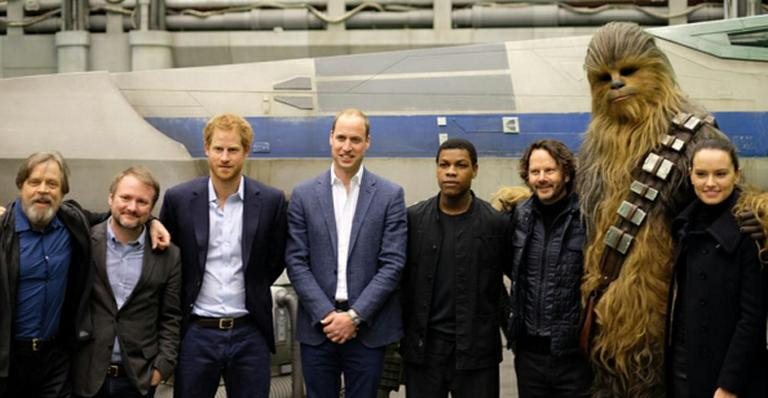 Príncipes William e Harry são recebidos pela equipe de 'Star Wars: O Despertar da Força' - Instagram/Reprodução