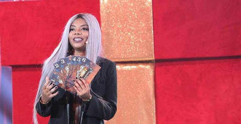 Ludmilla ri da própria gafe no 'Domingão do Faustão' - Reprodução/ Globo