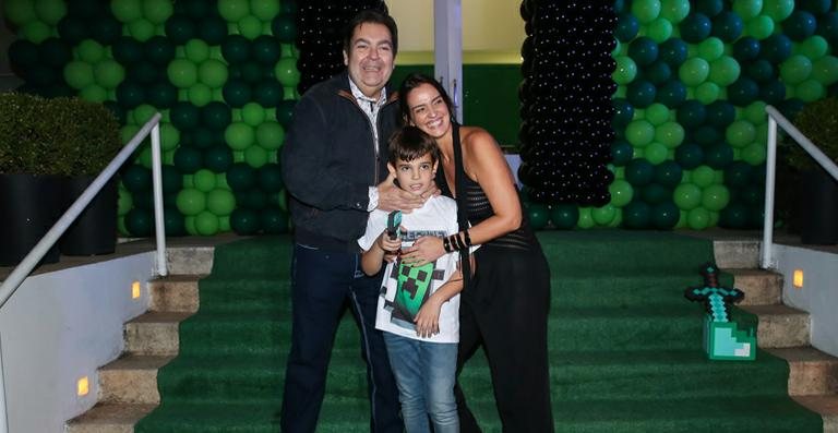 Faustão com o filho, Rodrigo, e a mulher, Luciana - Manuela Scarpa / Brazil News