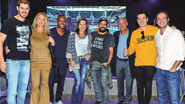 Em SP, Bruno, Hortência, Thiaguinho, Silvia Vinhas, Tico, Junior, Rogério e Caio festejam - JOÃO PASSOS/BRASIL FOTOPRESS