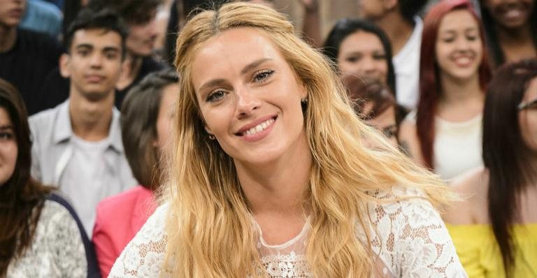 Carolina Dieckmann se declara para Bruno de Luca - Globo/Ramón Vasconcelos