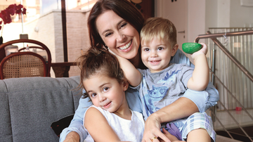 Dani Monteiro e os filhos Maria e Bento - ELLEN SOARES