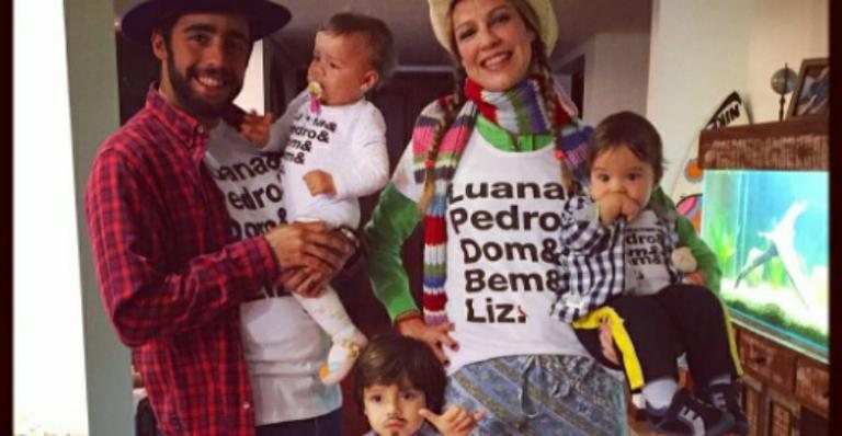 Luana Piovani posa com a família - Instagram/Reprodução