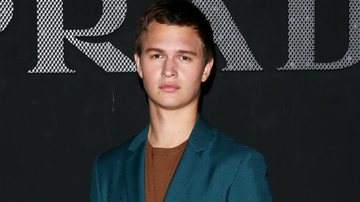 Ansel Elgort pode protagonizar filme inspirado no jogo 'Dungeons & Dragons' - Getty Images