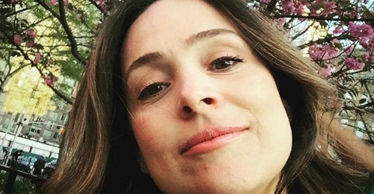 Gabriela Duarte posa ao lado da filha e fãs comentam: 'Gêmeas' - Reprodução / Instagram