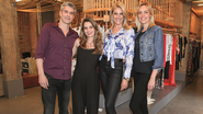 O casal Gustavo e Giovana,Ana e Fernanda no lançamento, em SP - MANUELA SCARPA/BRAZIL NEWS