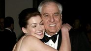 Anne Hathaway presta homenagem a Garry Marshall - Getty Images