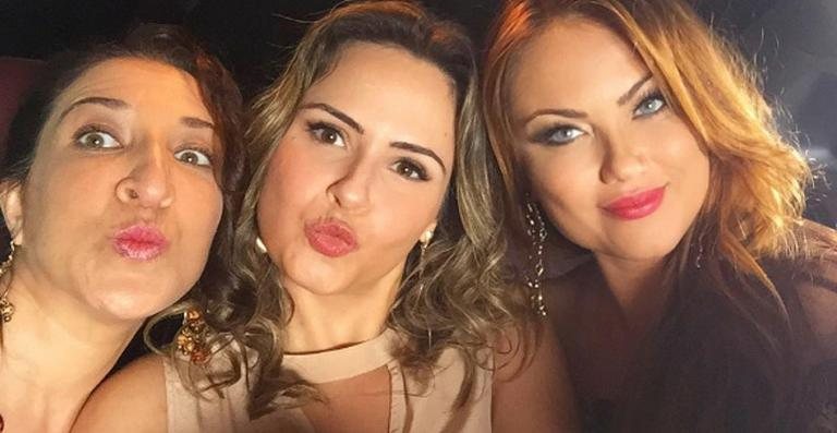 Renata Augusto, Ana Paula Renault e Ellen Rocche - Reprodução / Instagram